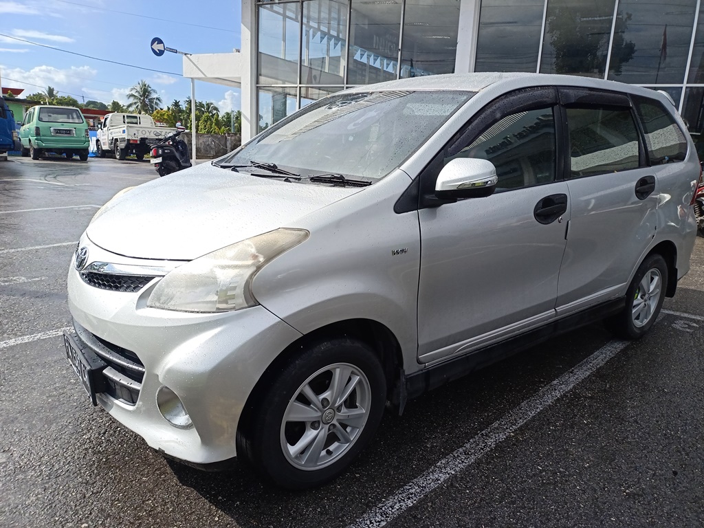 DI JUAL AVANZA VELOZ 1.5 A/T TAHUN 2012 HARGA Rp.115.000.000